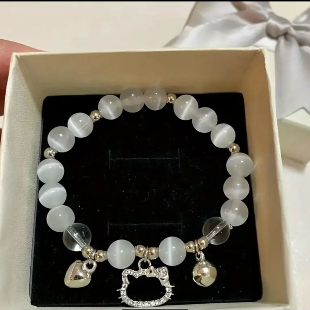 New, White Beaded Hello Kitty Bracelet with Silver Charms - Picture 4 of 5